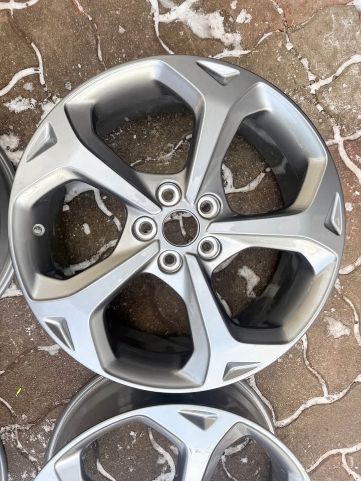 Ford Escape OEM Rims - photo 4