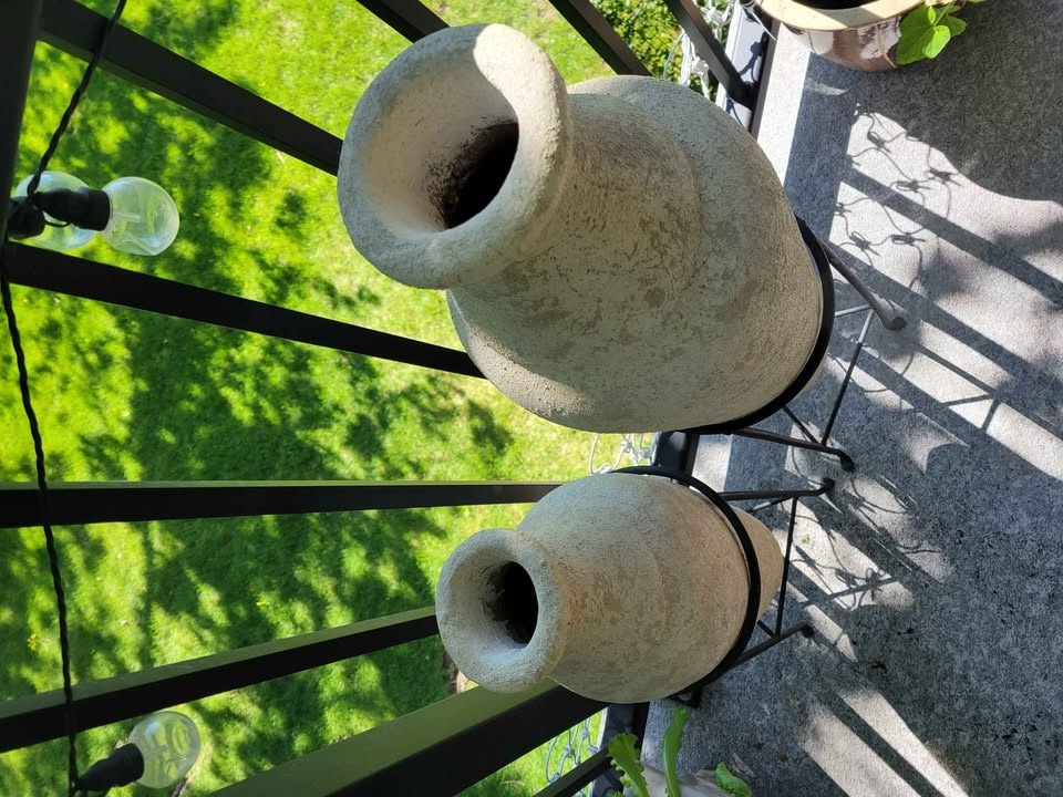2 Large Decorative Vases - photo 3