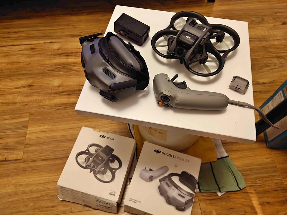 DJI Avata FPV Drone Combo w/ Goggles Integra & Motion Controller