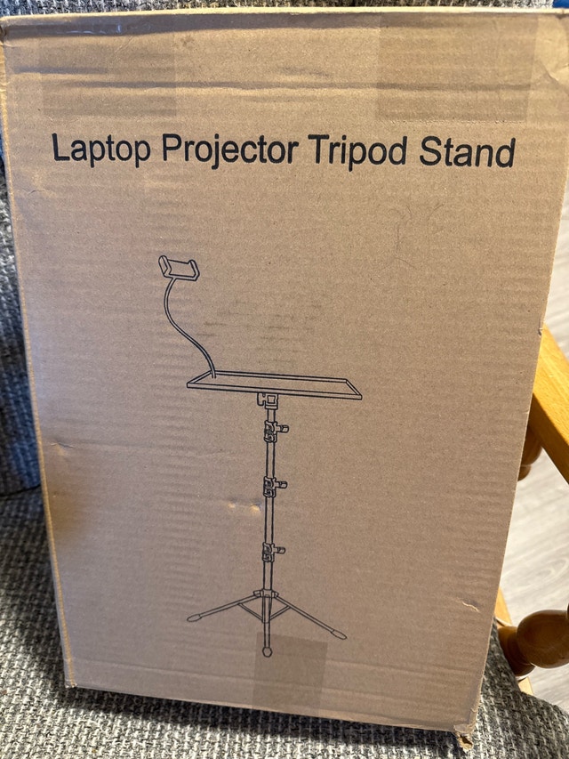 Laptop Projector Stand(pending)