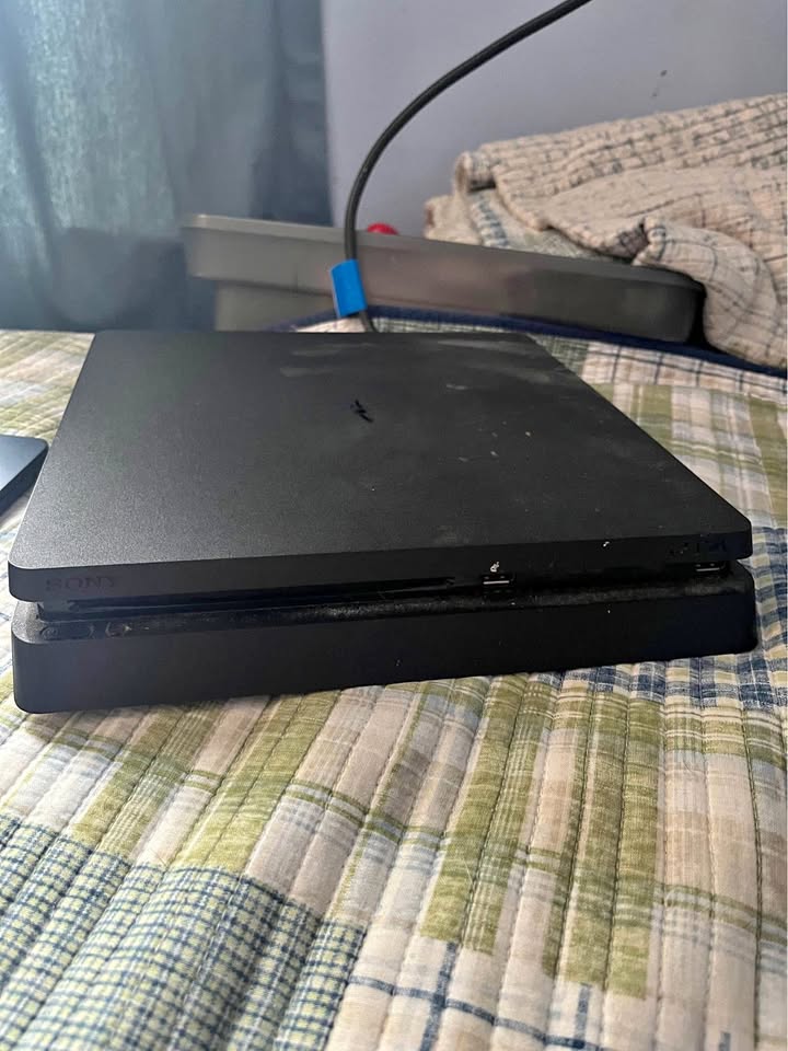 PS4
