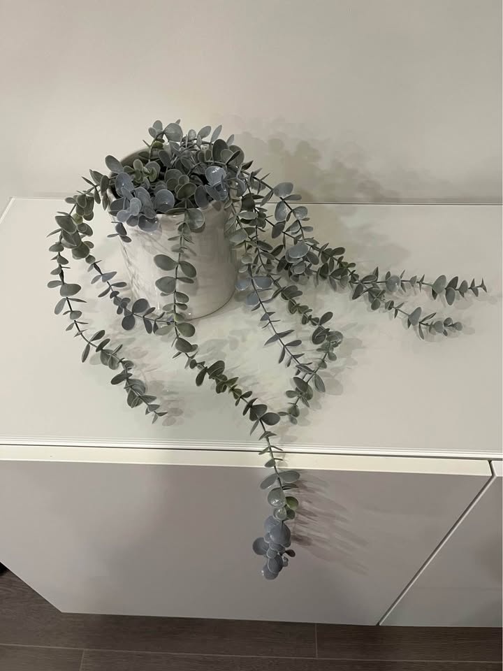 Ikea Vase and Artificial Plant - Home Decor - photo 2