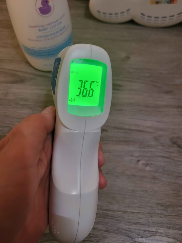 Baby Essentials Bundle – Like New - photo 4