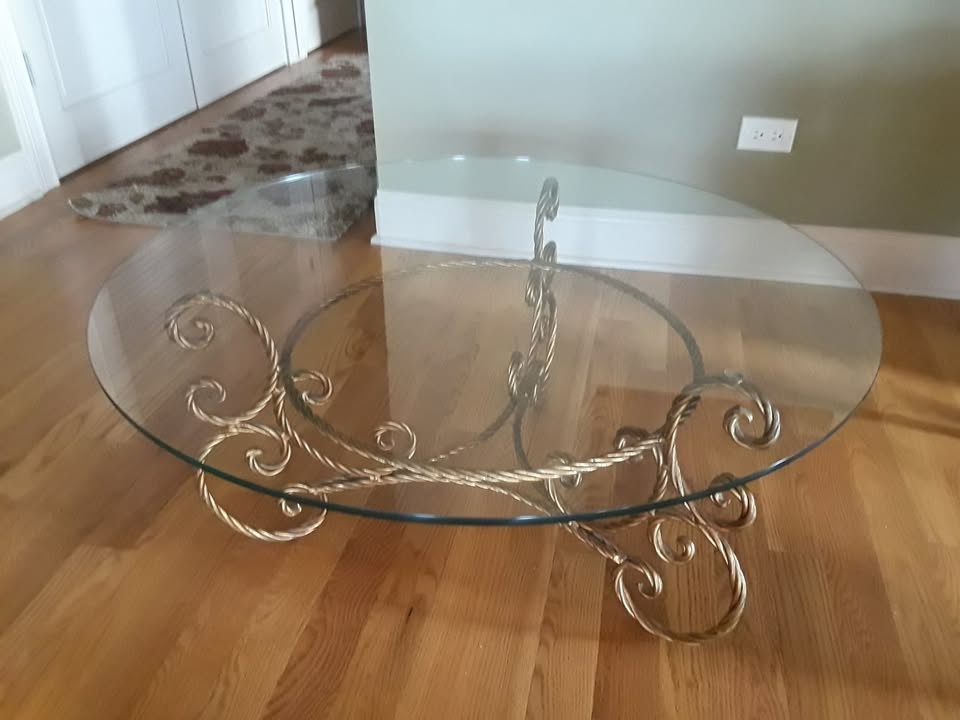 36" Round Glass Table - photo 2
