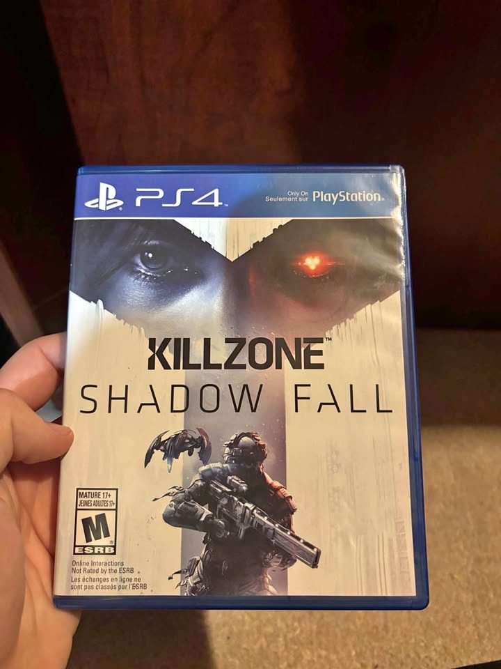 Killzone Shadow Fall PS4 Disc Version