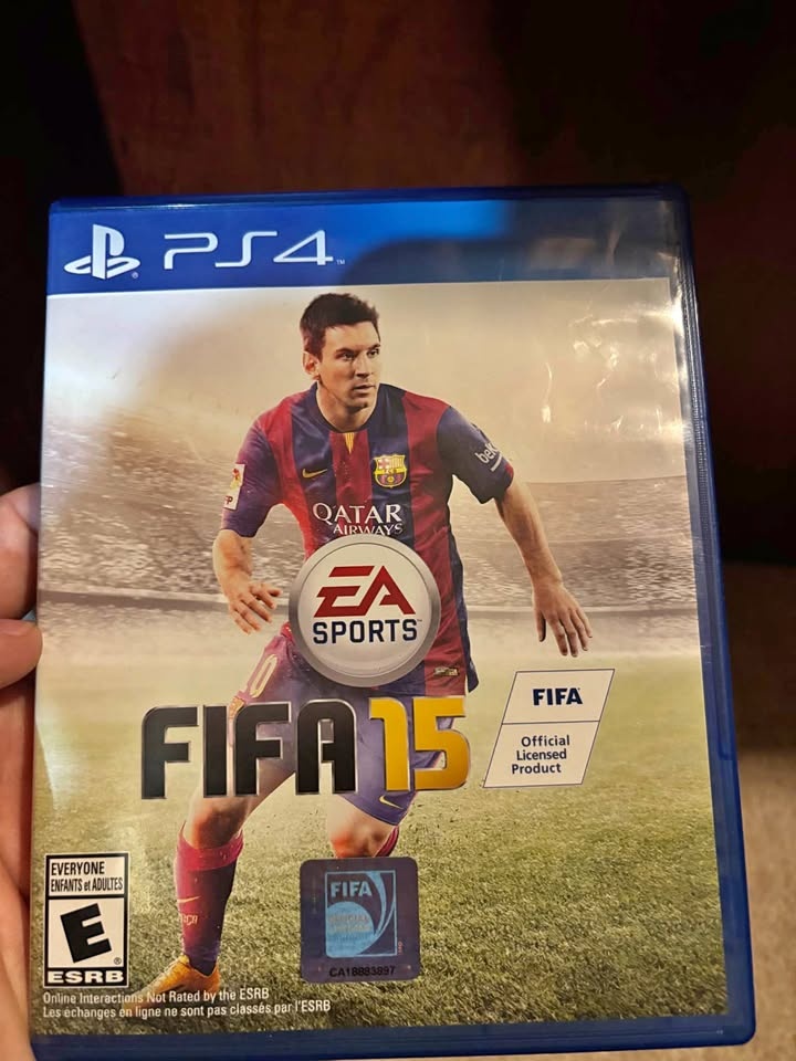 FIFA 15 PS4 Disc Version