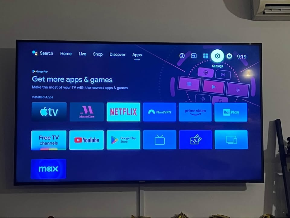 Hisense LCD 65” TV
