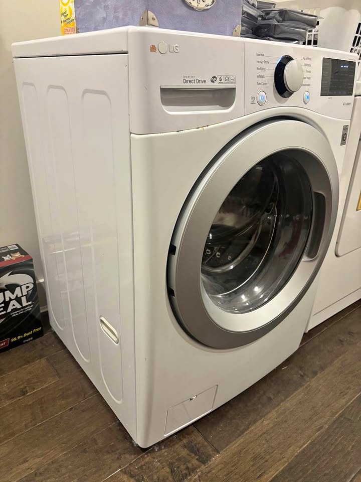 LG WM3500CW Front Load Washer