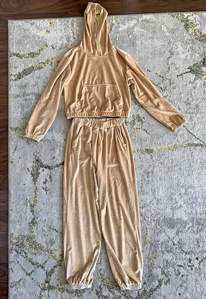 Girls’ 11-12yr Velour Lounge Set