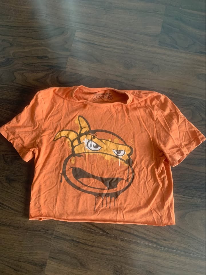 Ninja Turtle T-shirt - Size Small - photo 2