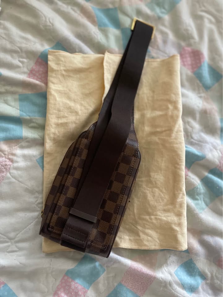 Vintage Louis Vuitton Body Bag - photo 2