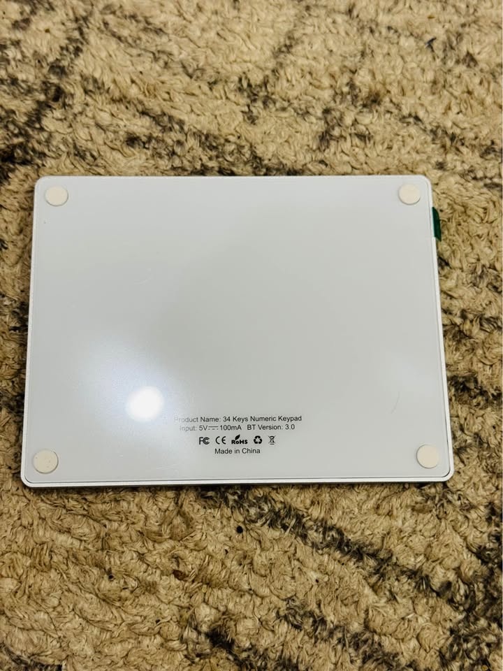 Slim Numeric Keypad Keyboard (Silver/White) - photo 3