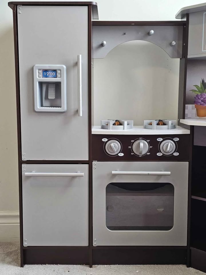 KidKraft Realistic Toy Kitchen - photo 4