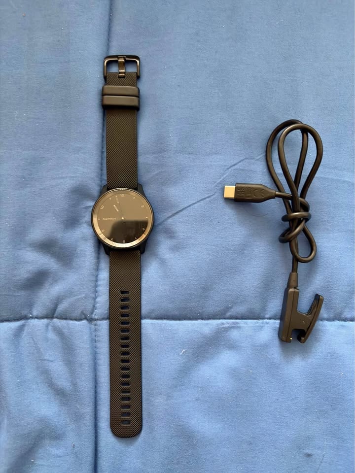 Garmin Vivomove Trend Hybrid Smartwatch