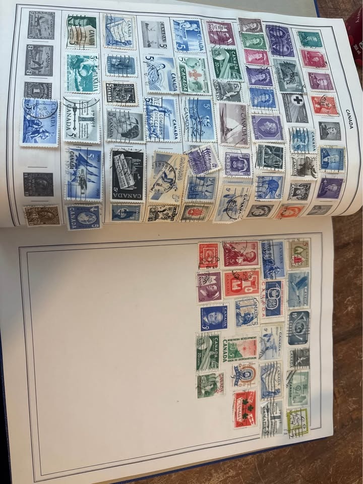 Stamp Collection in Ambassador Album – Mostly Canada & USA - photo 2