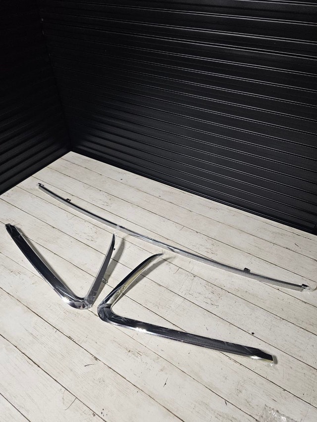 2016-2023 Mazda CX-9 Front Bumper Trim Set