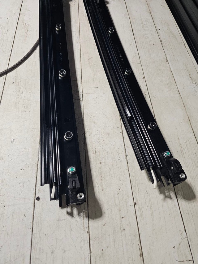 Mercedes-Benz A-Class W176 Sliding Roof Mechanics Rails - photo 3