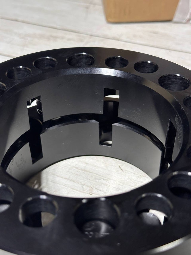 2 Pcs Dual Drilled Wheel Spacers 6x5.50 6x135mm 1.50 Inch - photo 3