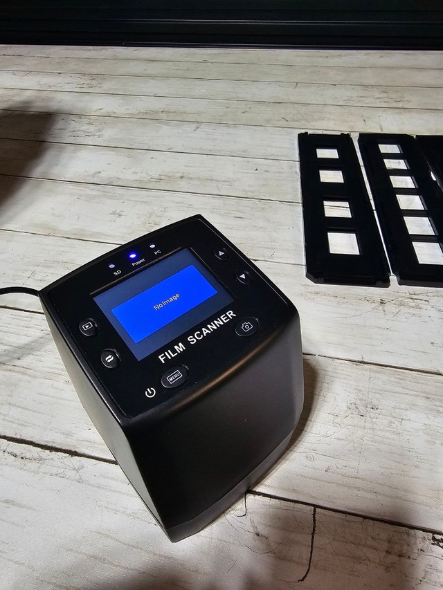DIGITNOW High Resolution 135 Film/Slide Scanner - photo 3