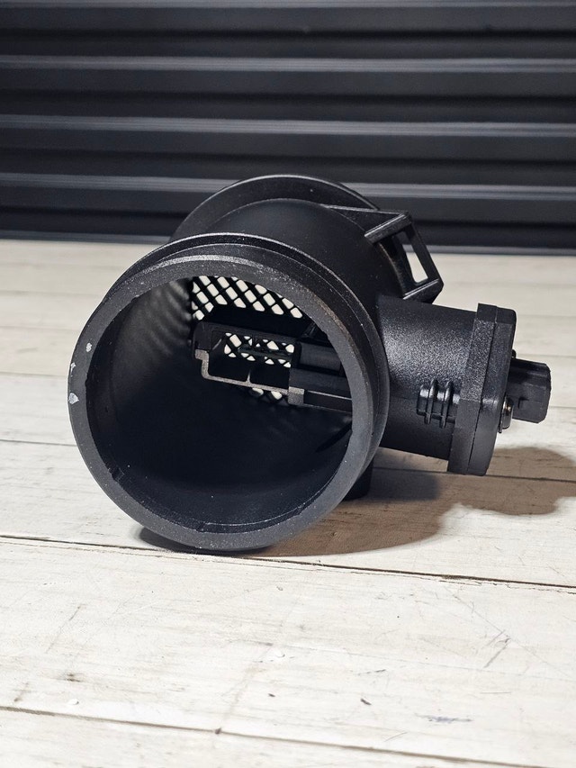 Mass Air Flow Sensor for Volvo 960 II / S90 / V90 - photo 2