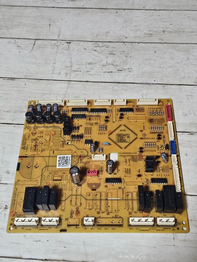 Samsung DA92-00592A Genuine OEM Main Control Board Samsung Refr