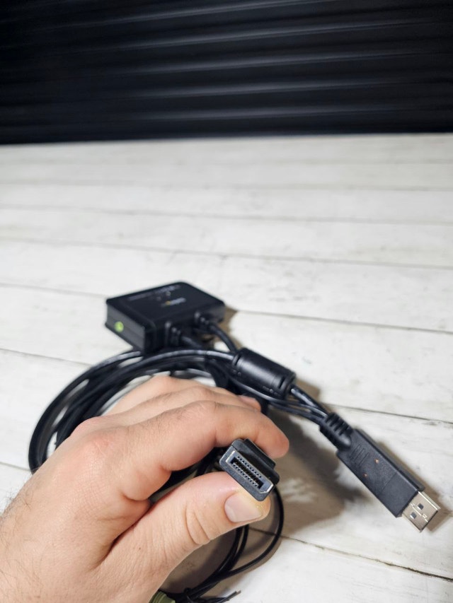 StarTech.com 2 Port USB HDMI KVM Switch - photo 4