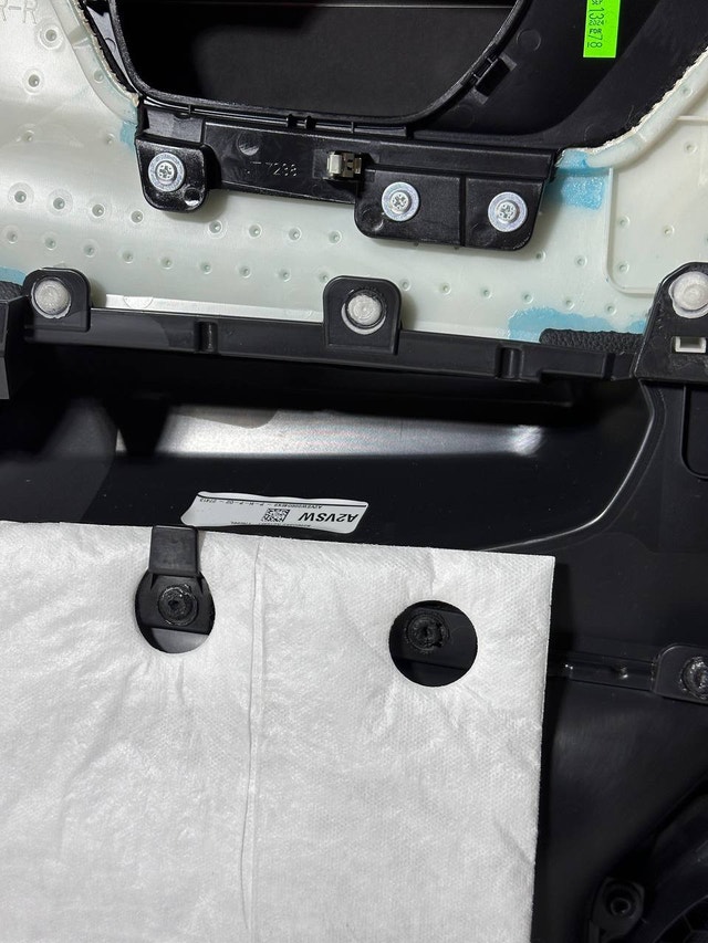 Honda CR-V Door Trim Panel (2023-2025) - photo 5