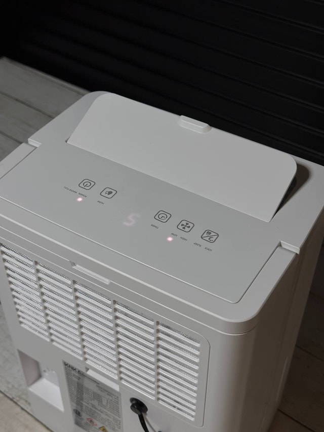 21 Pint Quiet Dehumidifier w/ Drain Hose (1300 sq ft) - photo 5
