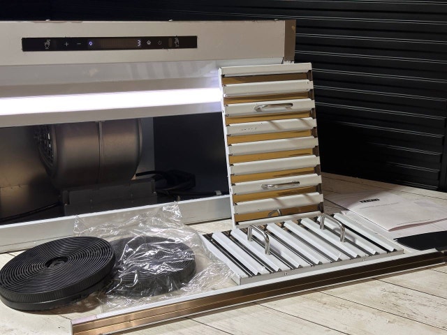 JOEAONZ 30" Range Hood Insert 900CFM Gesture/Touch Control - photo 2