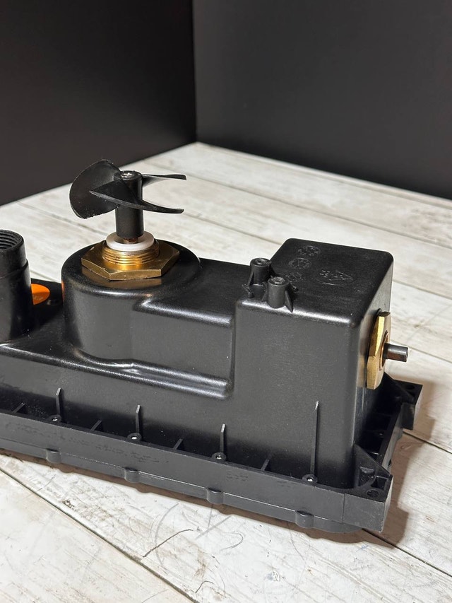 Dolphin Genuine Replacement Motor Unit for Robotic Pool Cleaners - photo 4