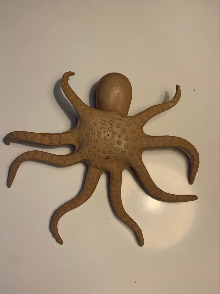 Toys R Us Octopus - photo 2