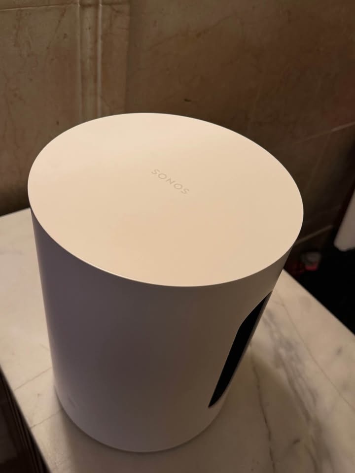 Sonos Sub Mini White Compact Wireless Subwoofer - photo 2