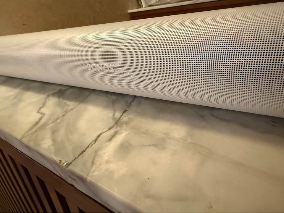 White Sonos Arc - photo 2