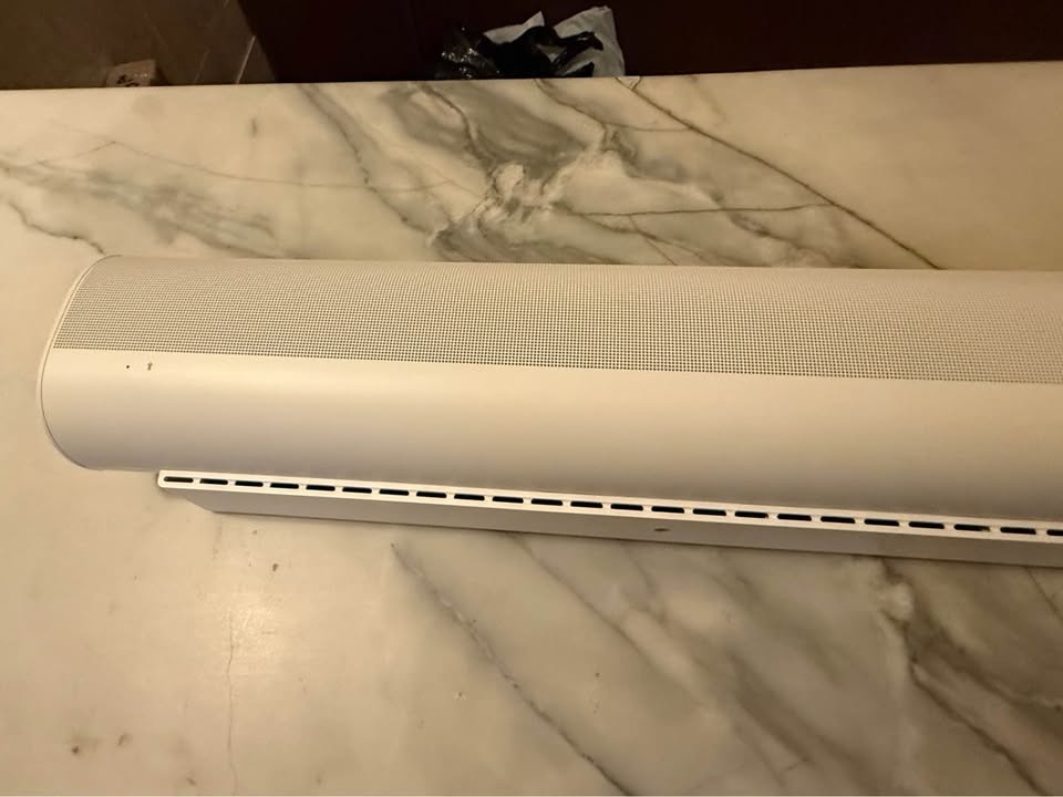 White Sonos Arc - photo 5