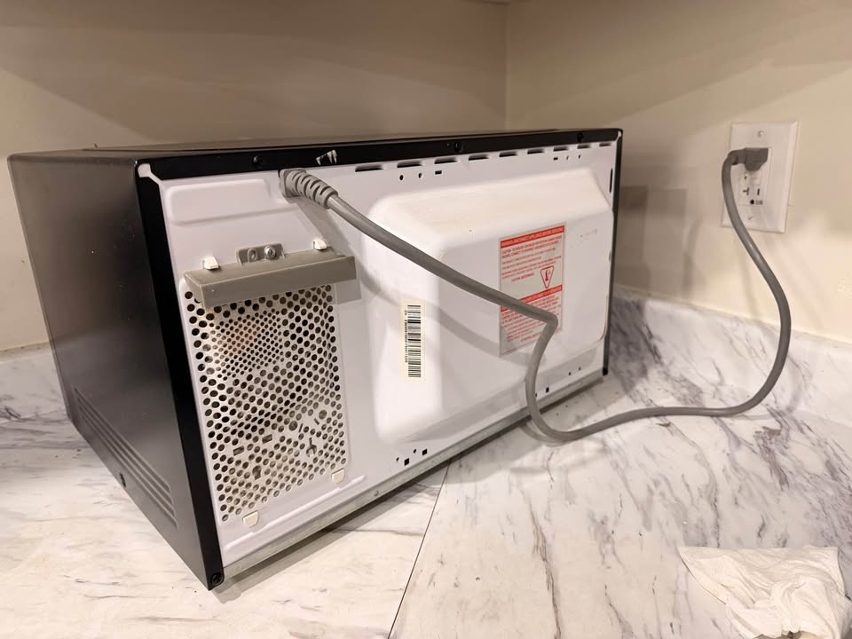 Panasonic NN-SG626B Countertop Microwave - photo 5