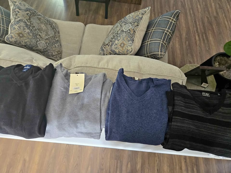 NEW men's dress sweaters x4 size large