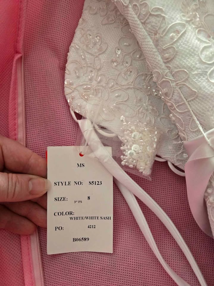 NEW Maggie Sottero Wedding Dress Size 8 - photo 2