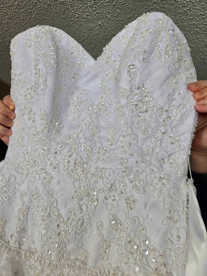 NEW Maggie Sottero Wedding Dress Size 8 - photo 4