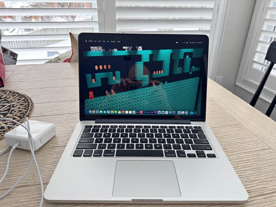 MacBook Pro 13” (2015, A1502) - 2.7GHz i5 / 256GB SSD / New Batt