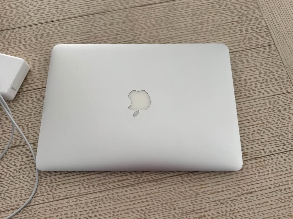 MacBook Pro 13” (2015, A1502) - 2.7GHz i5 / 256GB SSD / New Batt - photo 4