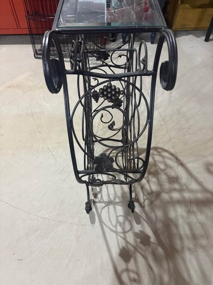 Wrought Iron Wine Rack with Glass Top - 21 bottles - photo 4