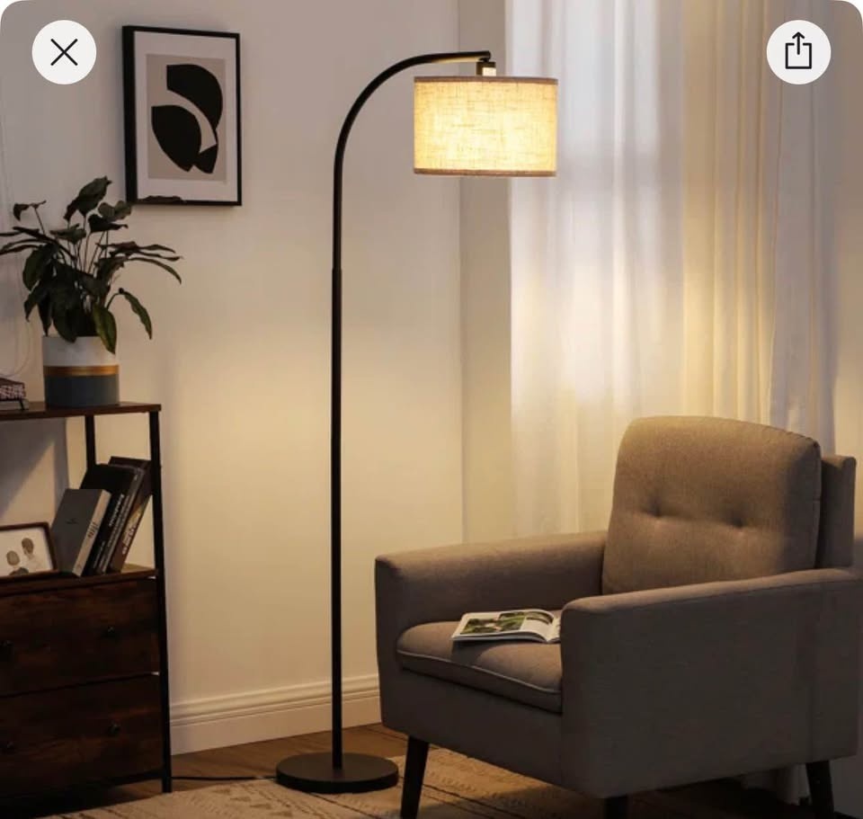 Modern Arched Floor Lamp – Excellent Condition – $40 - photo 3