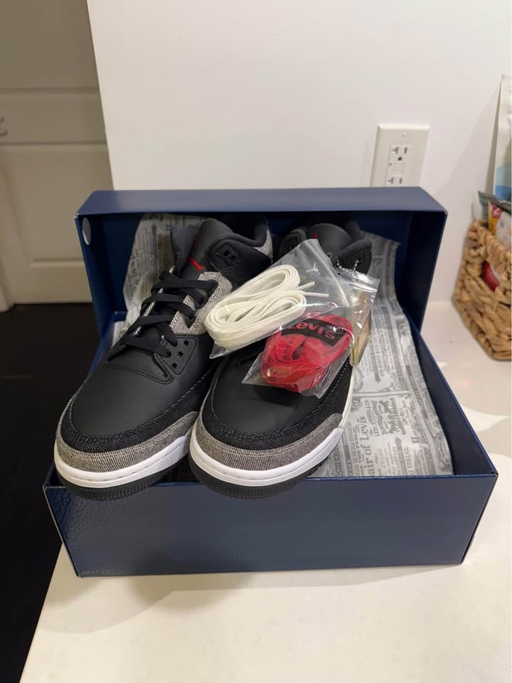 Nike Jordan 3 x Levi’s Black / Gym red - photo 3