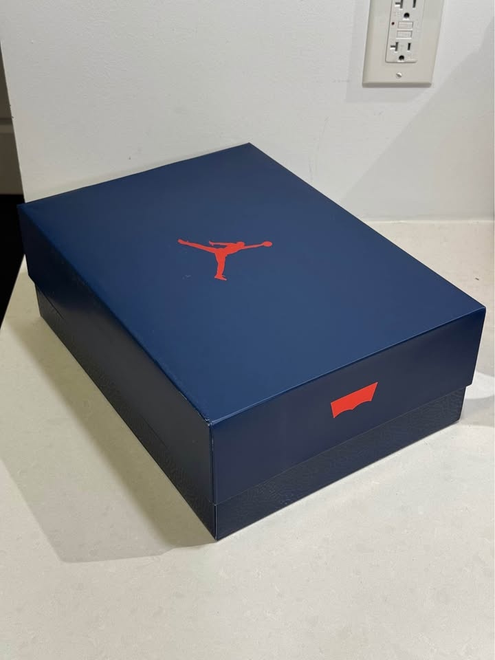 Nike Jordan 3 x Levi’s Black / Gym red - photo 4