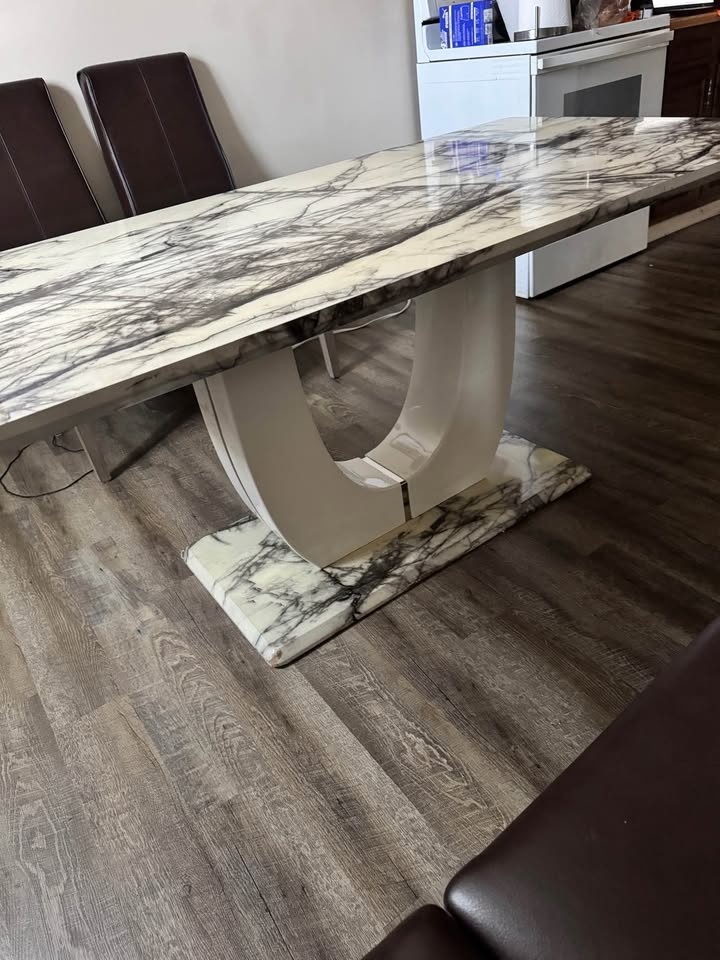 Modern Marble Dining Table w/ Sculptural Base - Excellent - photo 4