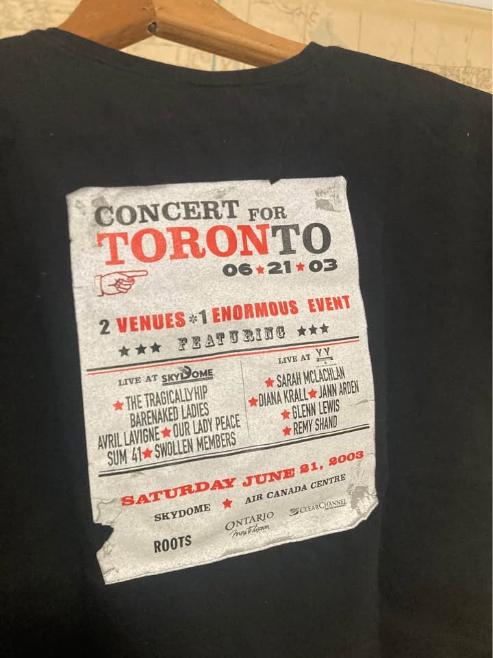 VINTAGE 2003 Concert For Toronto T Shirt XL Tragically Hip - photo 2