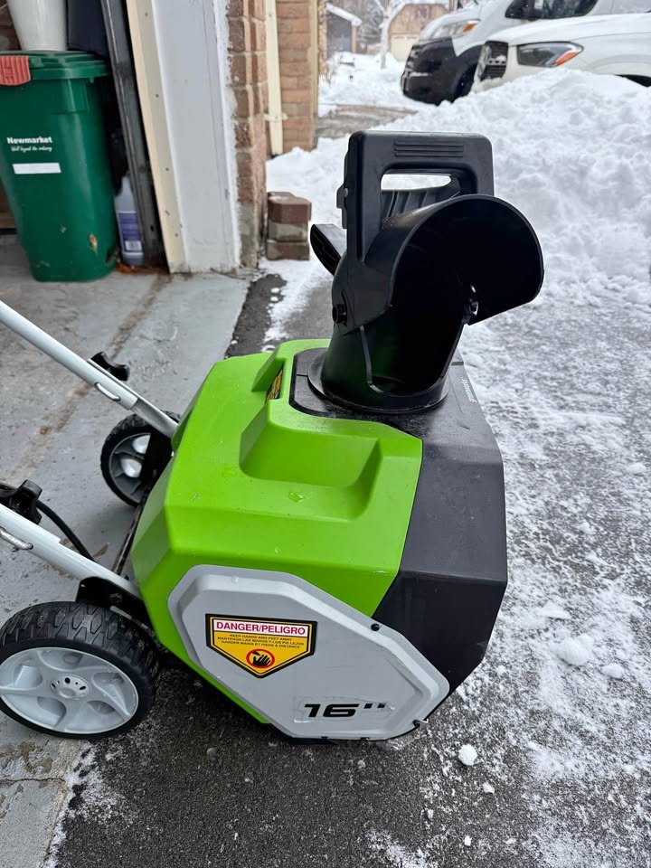 Greenwork 10 Amp Corded Snow Trowel