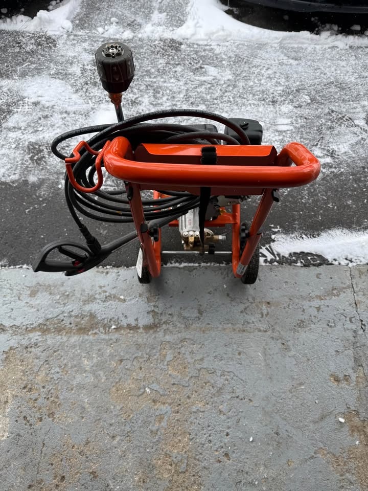 Husqvarna Pressure Washer 3200 PSI Gas Powered - photo 3