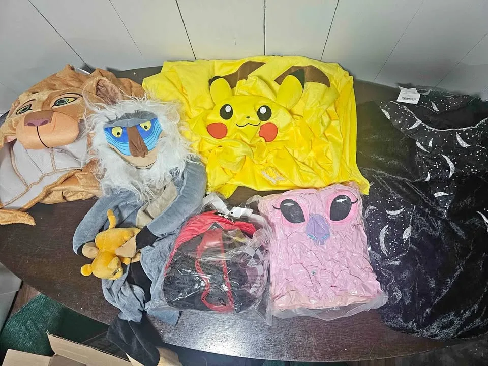 Halloween Costumes thumbnail