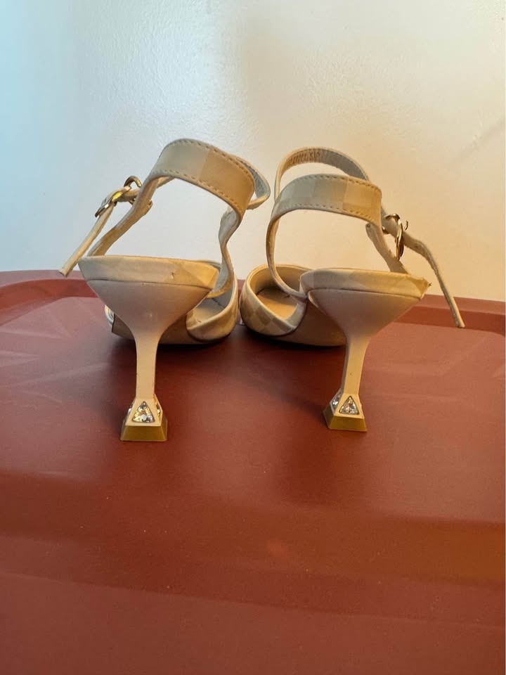 leather pointed kitten heels SIZE 6.5 - photo 4